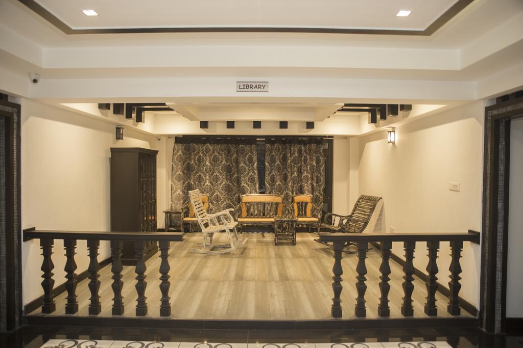 Liwa - The Transit Hotel, 3*