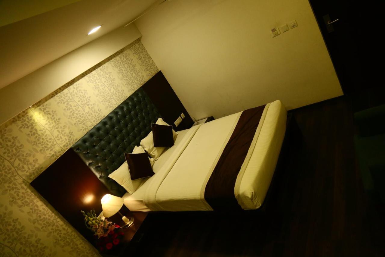 Hotel Comfy Business 3*