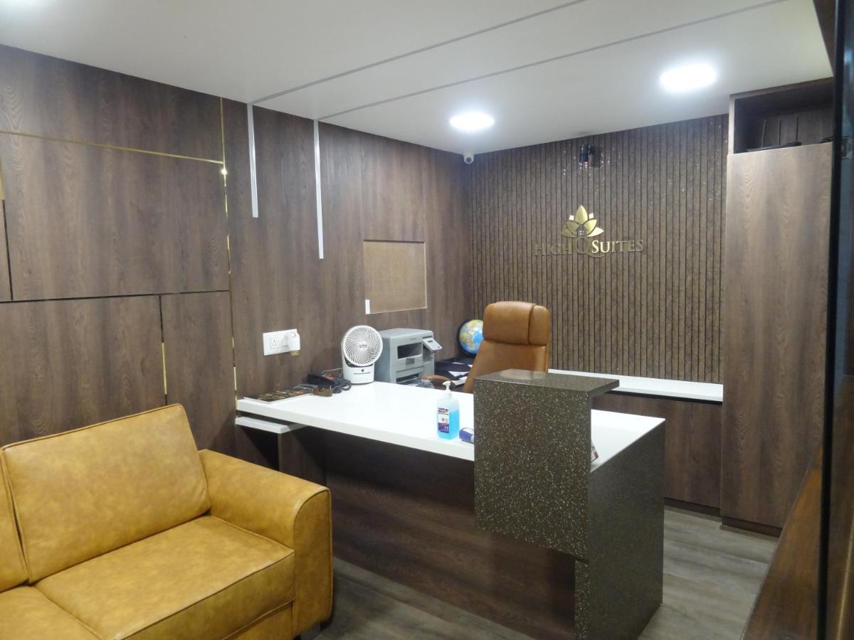 High Q Aparthotel
