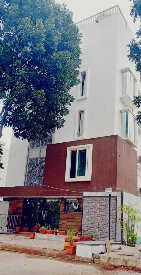 Apartment Avi Fortune - Near International Airport