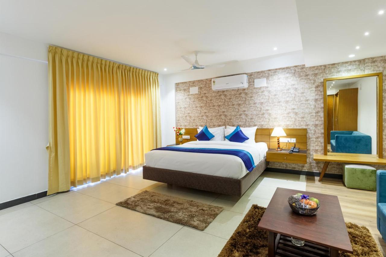 Royal Ace Boutique Hotel