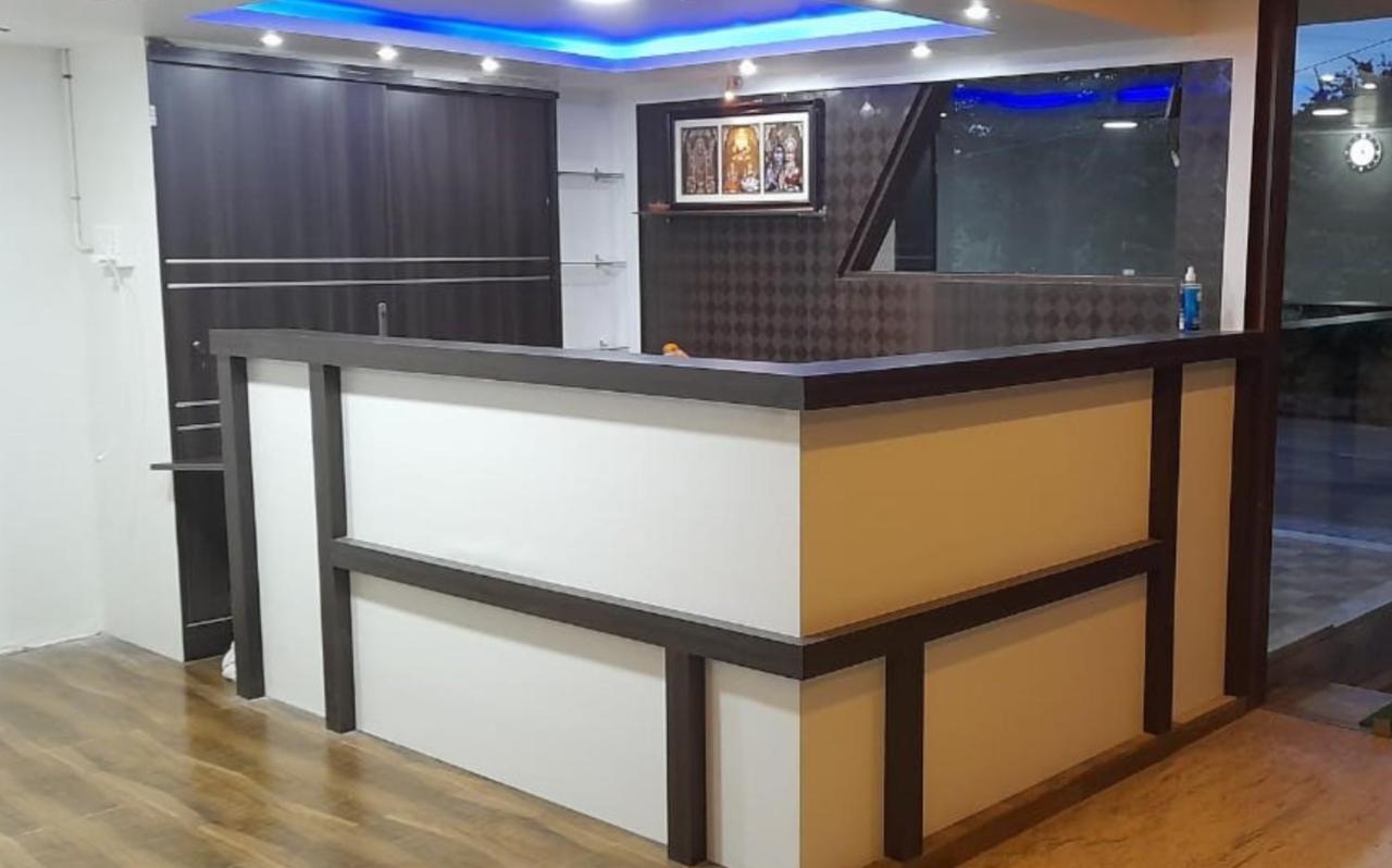 Avi Fortune - Near International Airport