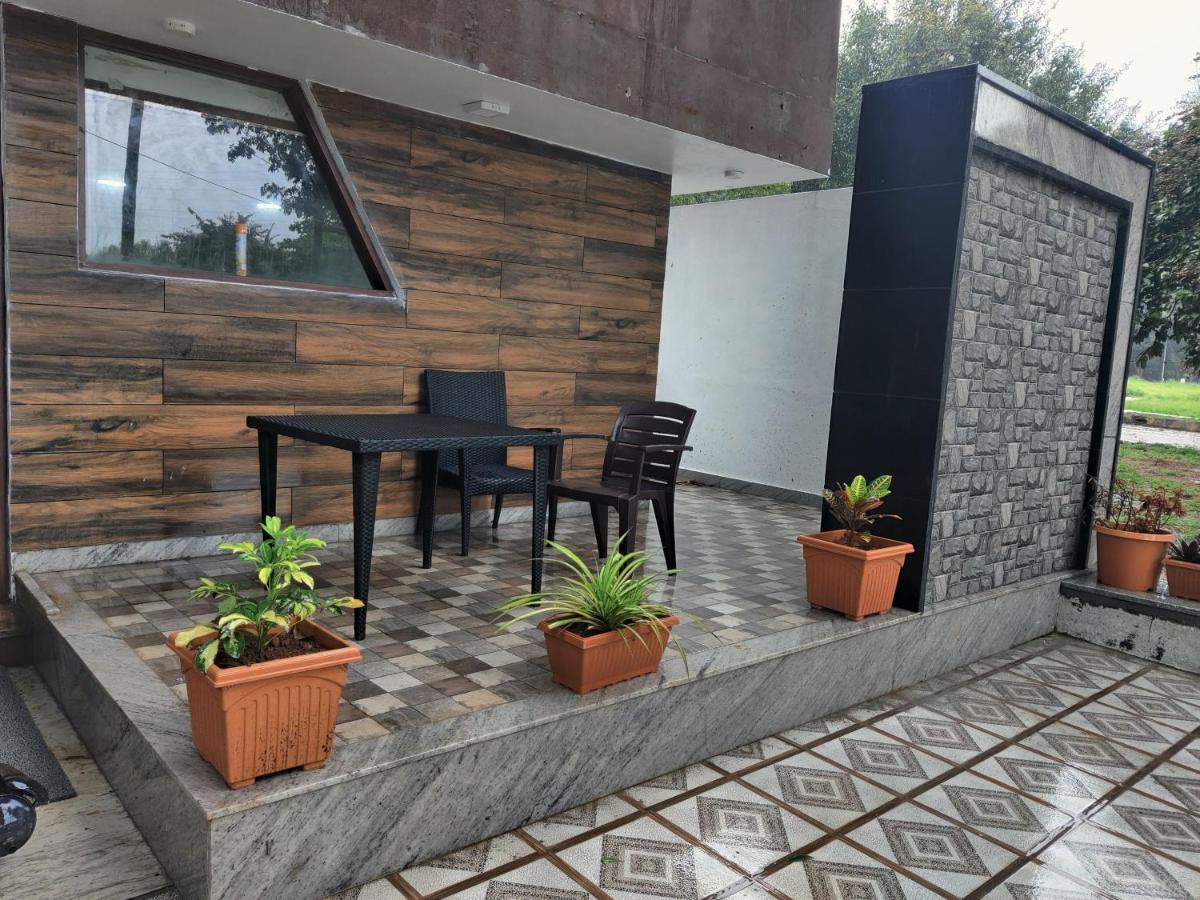 Apartment Avi Fortune - Near International Airport *