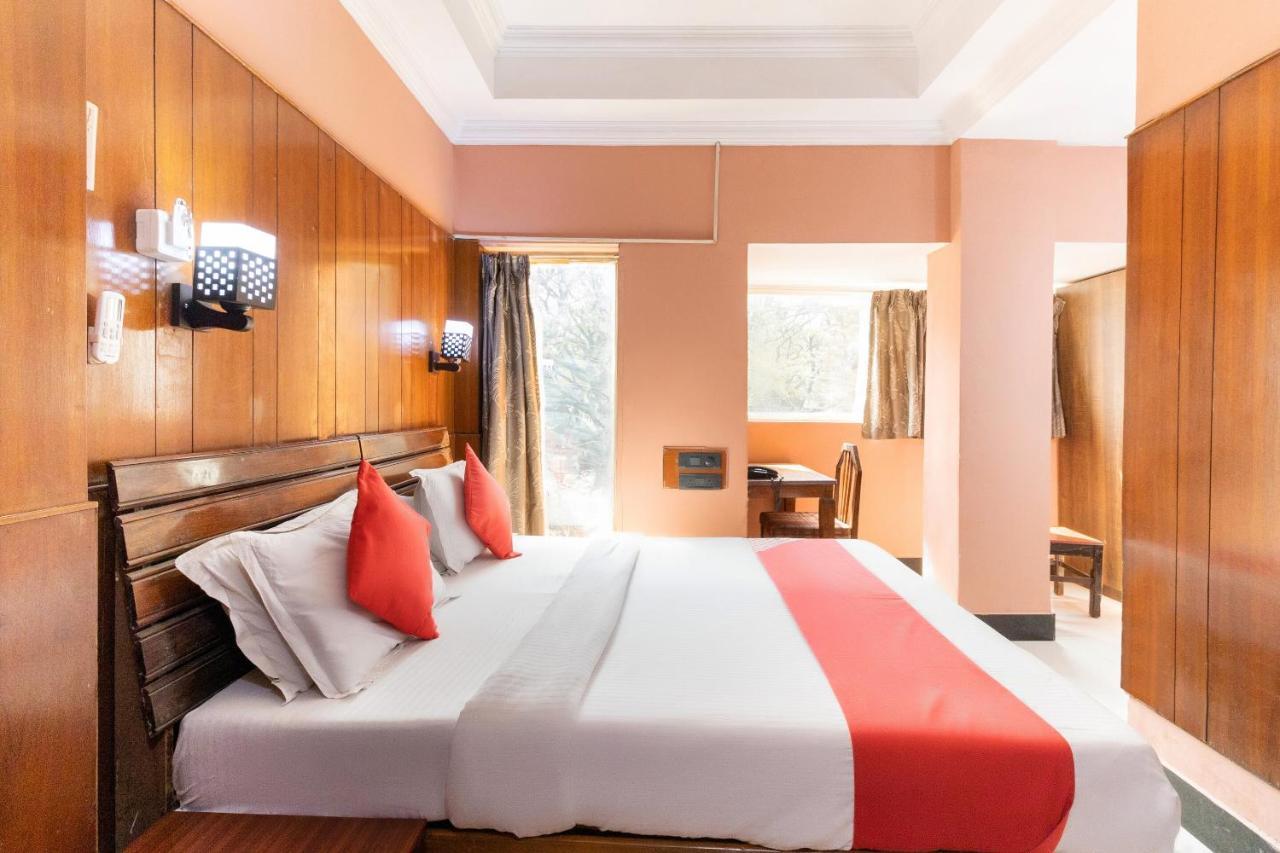 Hotel Oyo 3778 Pulkeshi 3*