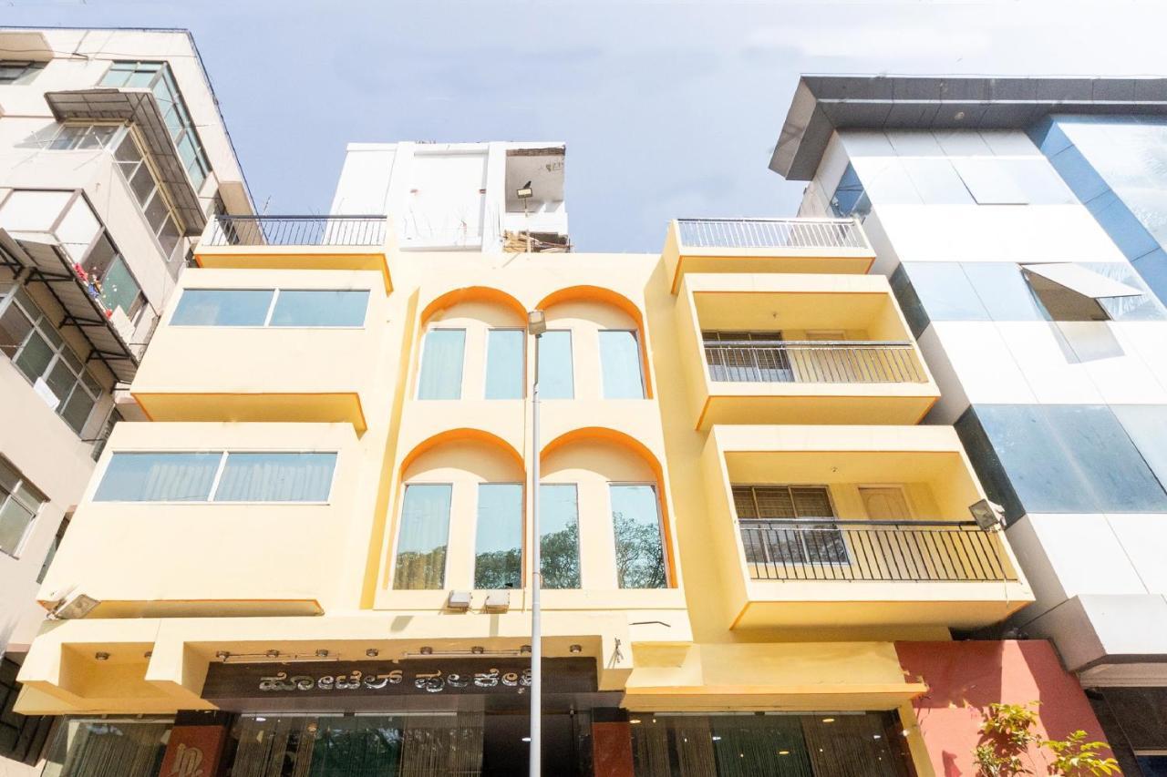 Oyo 3778 Pulkeshi Hotel 3*
