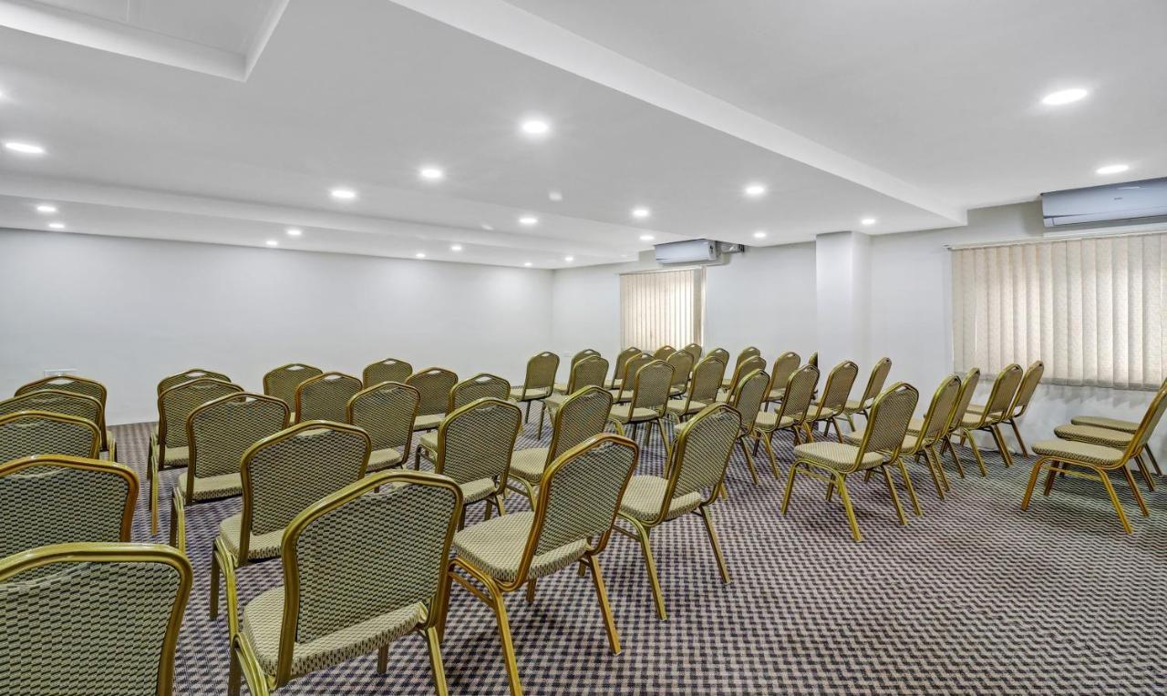 Hotel Treebo Trend The White Tree Hope Farm Junction Bangalore