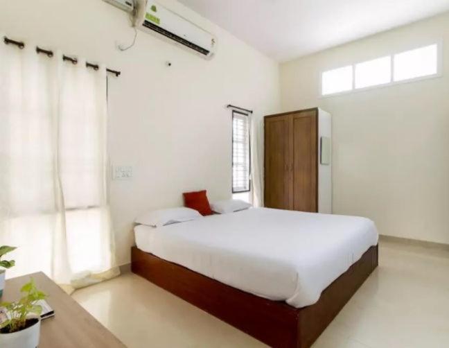 Cirrus Suites Hotel 2*