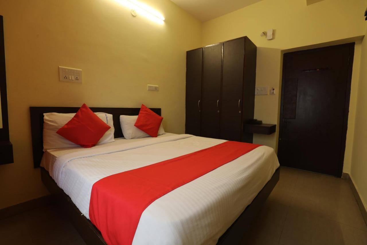 Udupi Residency Hotel *
