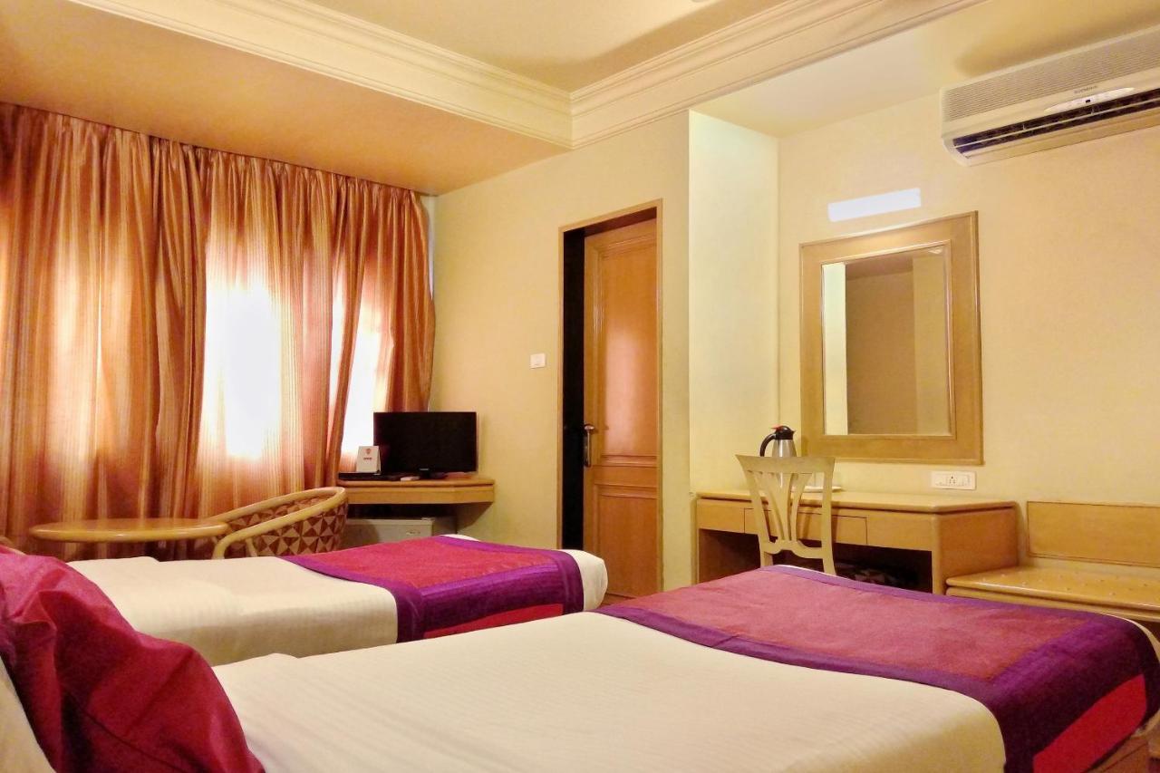 Capital O 333 Crystal Homes 3*