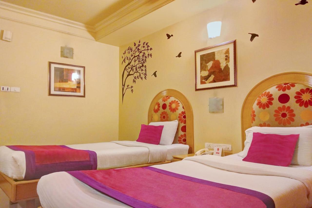 Hotel Capital O 333 Crystal Homes 3*
