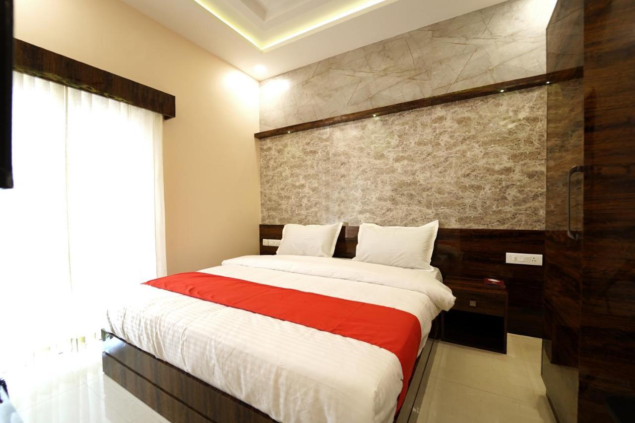 Hotel Ss Crown