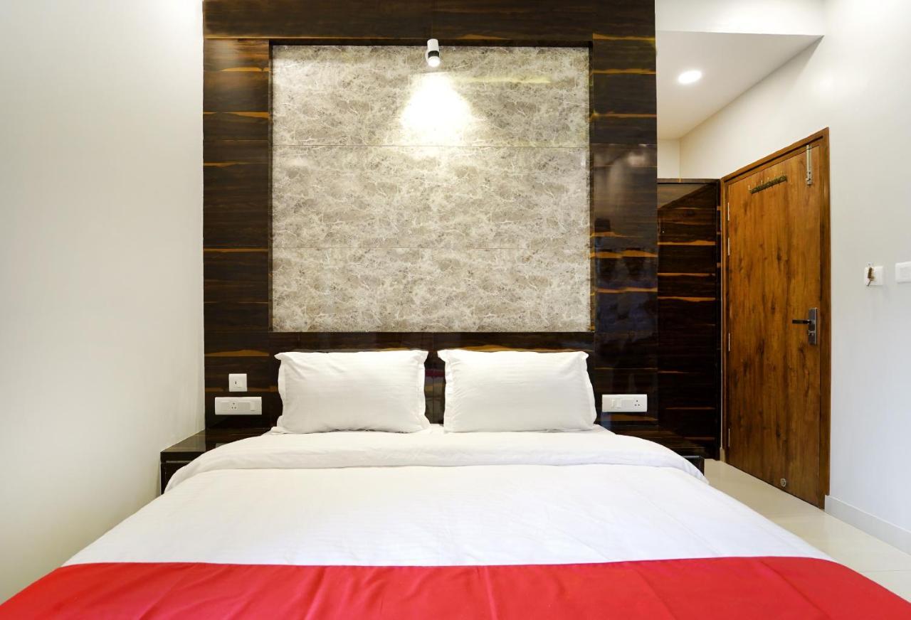 Ss Crown Hotel Bangalore
