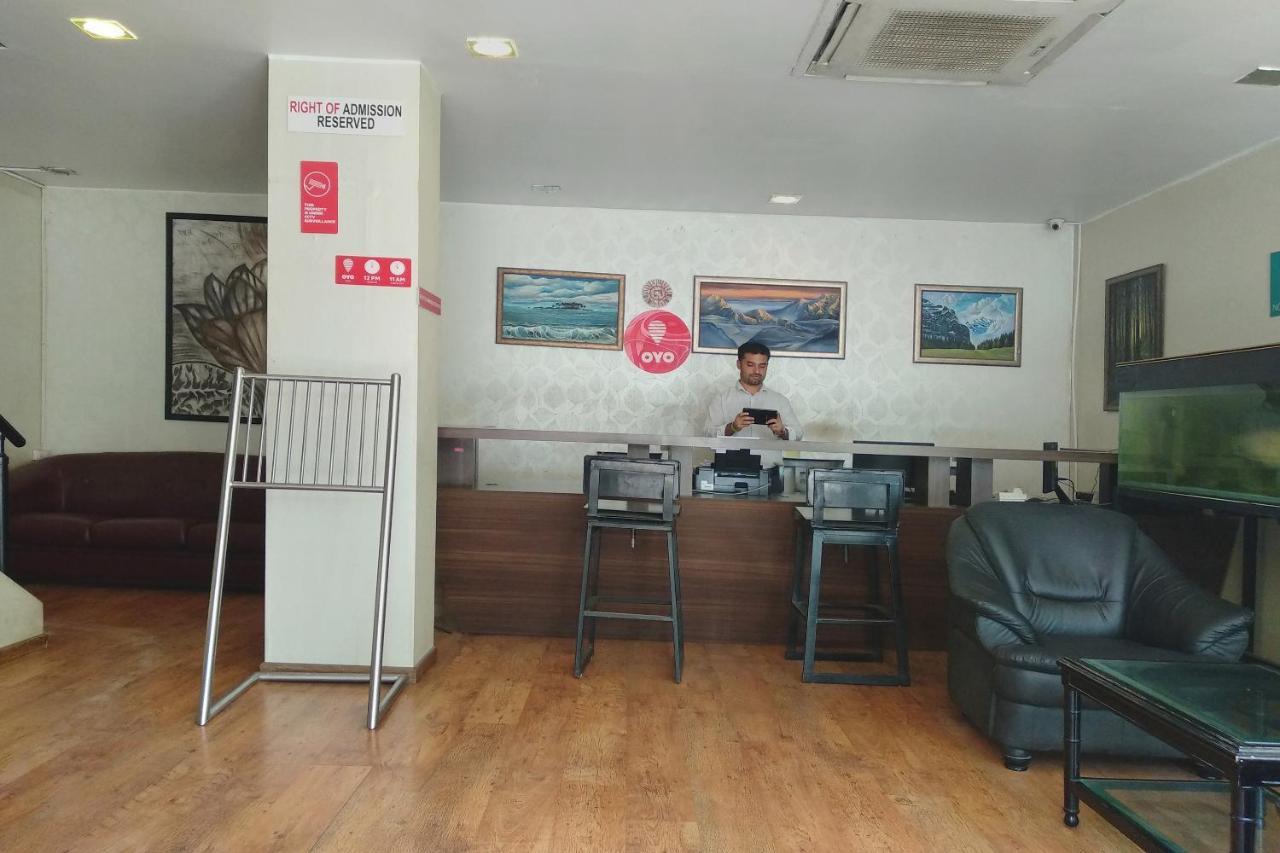 Hotel Capital O 333 Crystal Homes