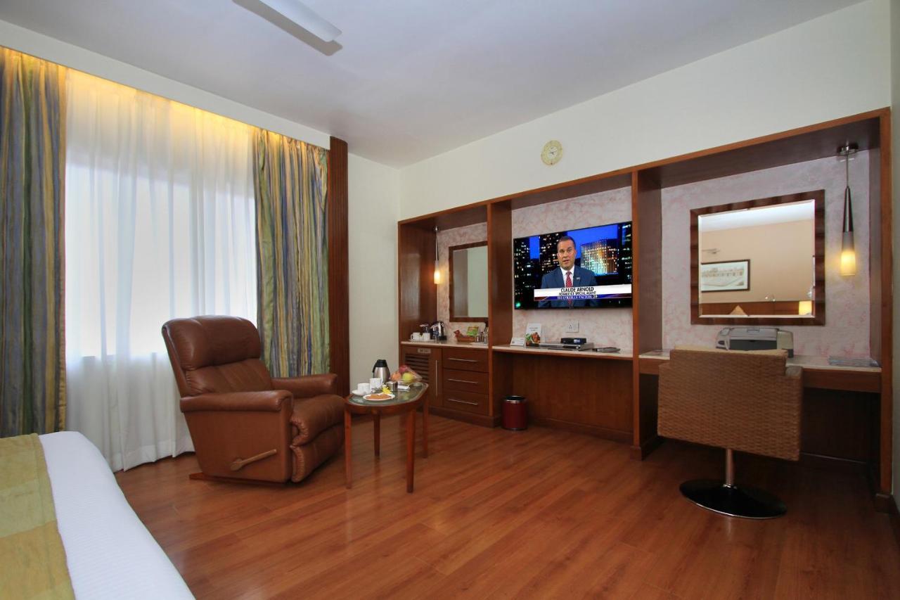 La Sara Grand 3* Bangalore