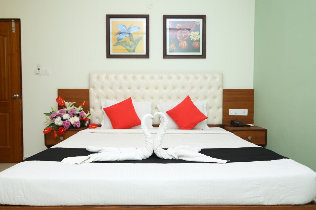 Crystal Orchid Hotel *