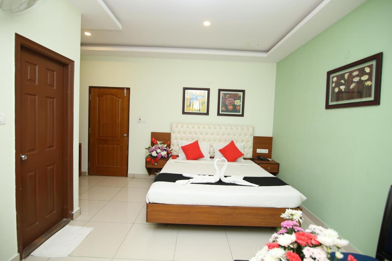 Crystal Orchid Hotel *
