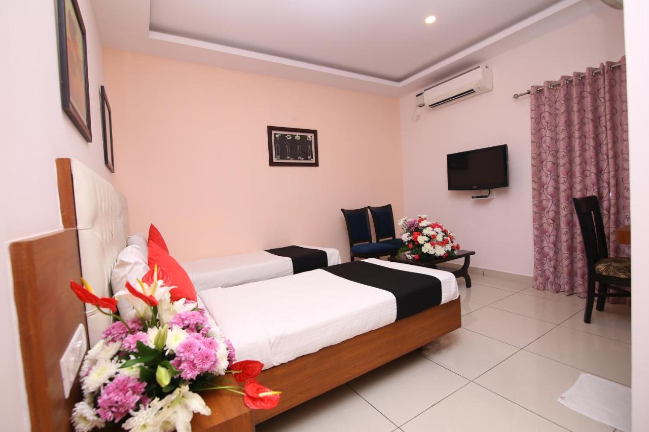 Hotel Crystal Orchid *