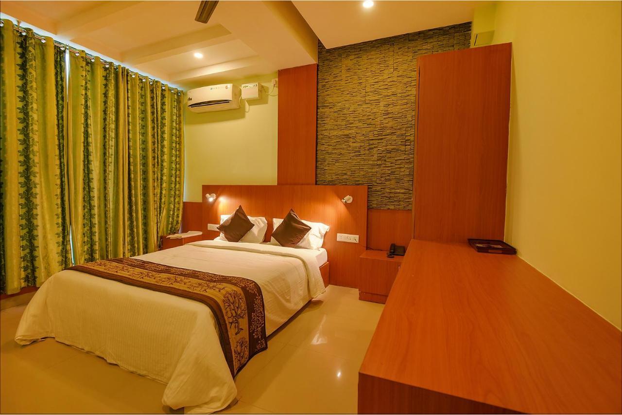 Hotel Fabhotel The Btm Palace - Btm Layout Nr Gopalan Innovation Mall 3*