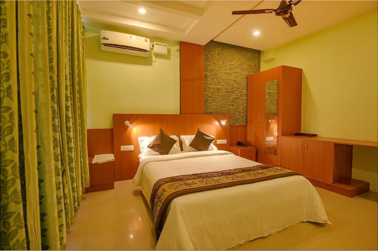 Fabhotel The Btm Palace - Btm Layout Nr Gopalan Innovation Mall Hotel 3*