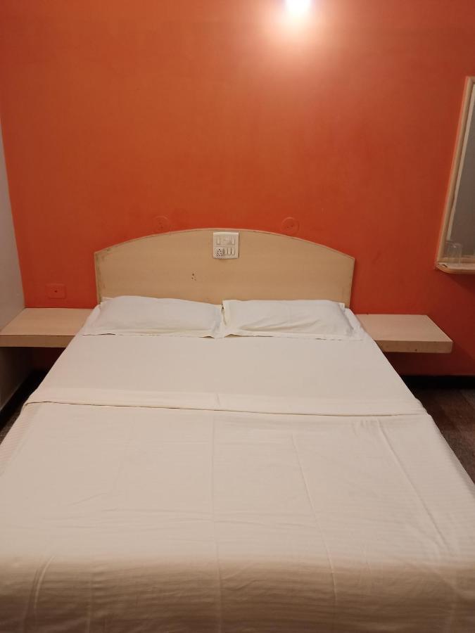 Sri Vijaya Palace Lodging * Bangalore