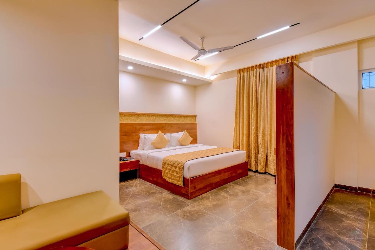 Hotel Zip By Spree Brookefield 3*