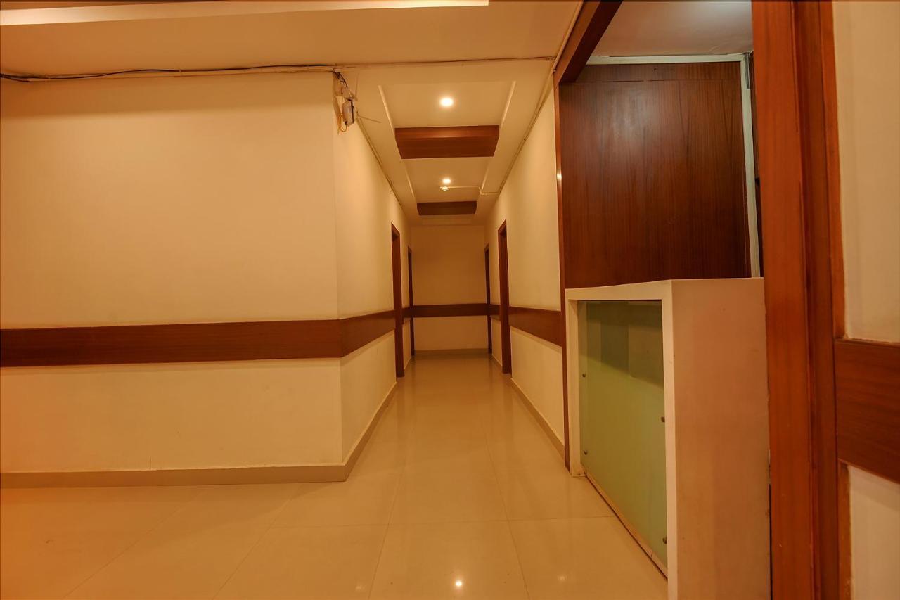 Fabhotel The Btm Palace - Btm Layout Nr Gopalan Innovation Mall 3* Bangalore