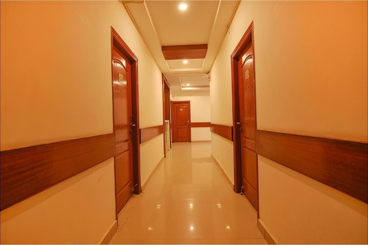 Hotel Fabhotel The Btm Palace - Btm Layout Nr Gopalan Innovation Mall 3*