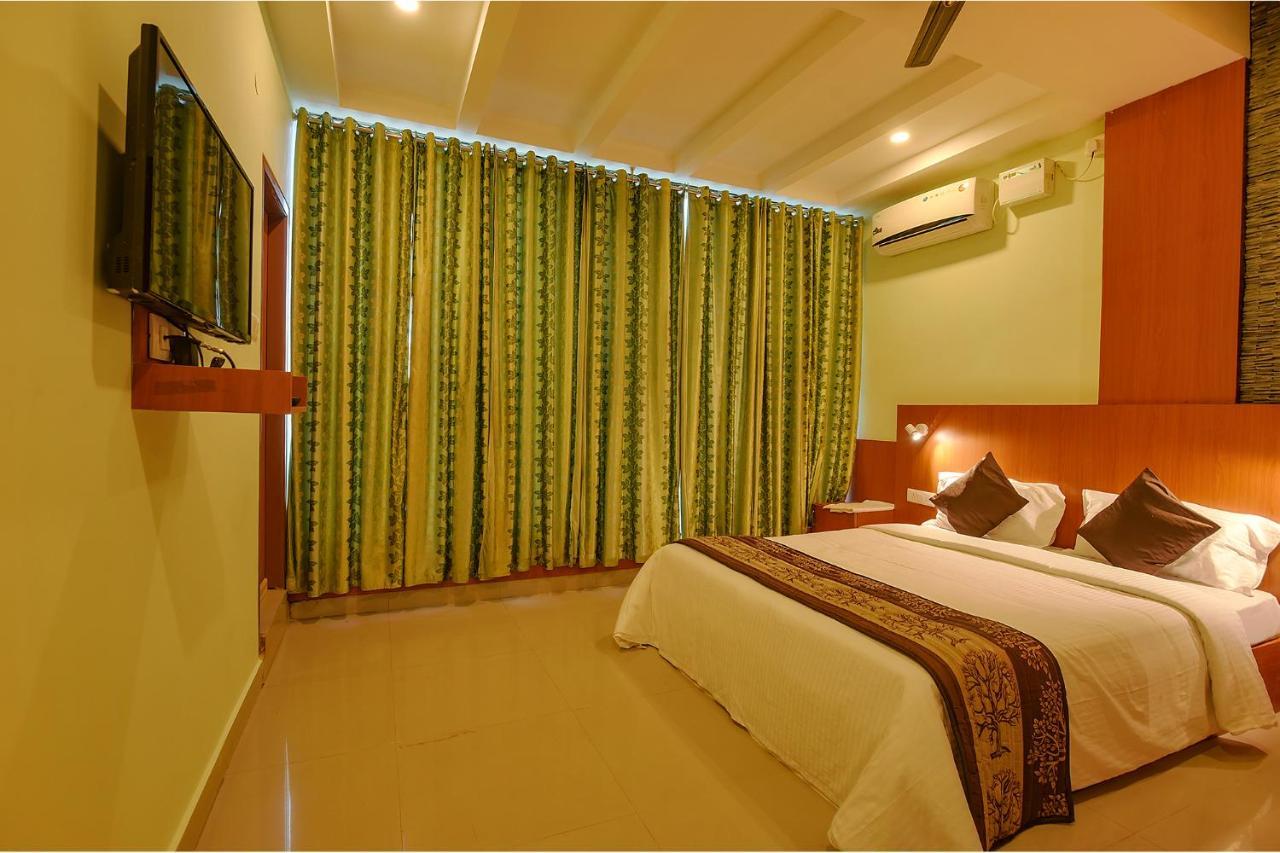Fabhotel The Btm Palace - Btm Layout Nr Gopalan Innovation Mall Hotel