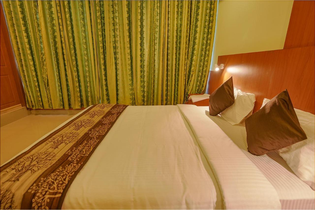 Fabhotel The Btm Palace - Btm Layout Nr Gopalan Innovation Mall 3*