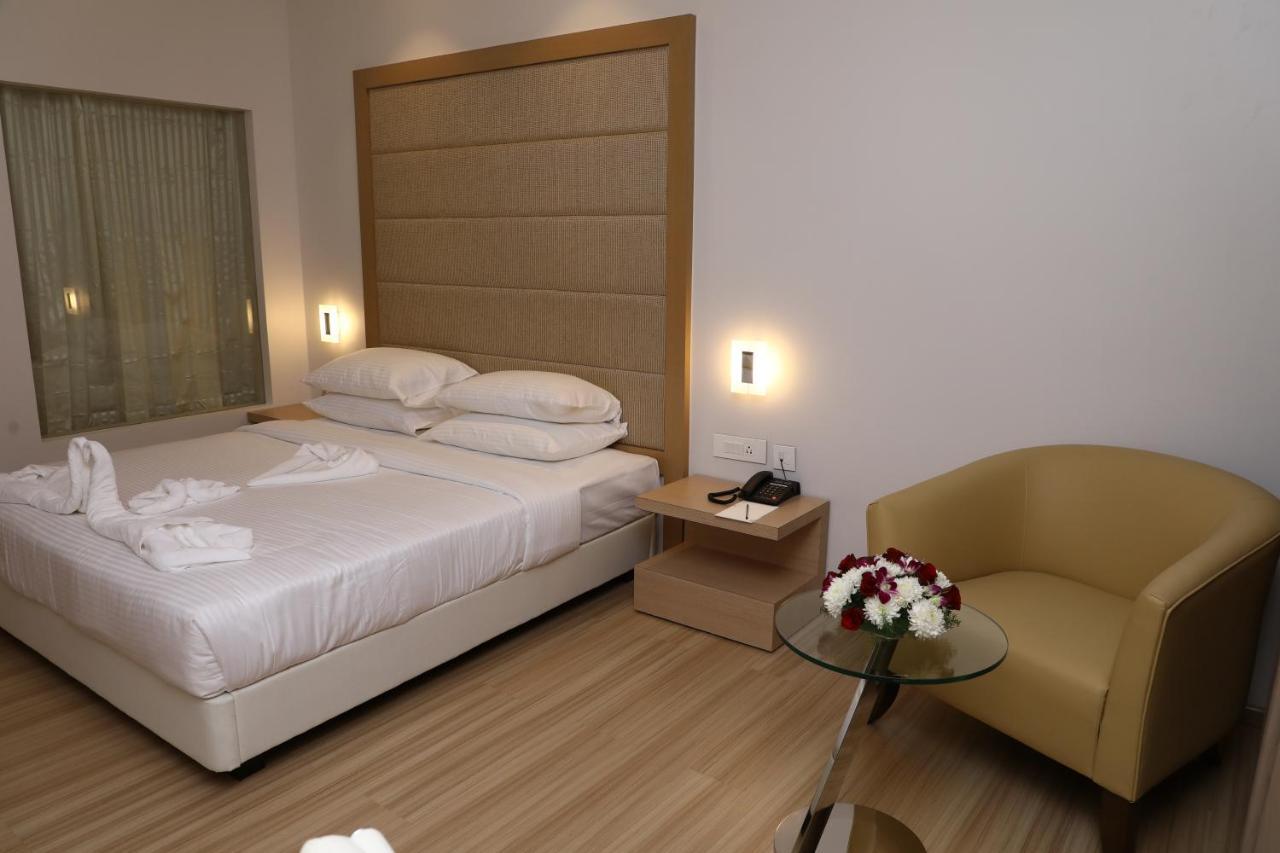 Hotel Yn 3*