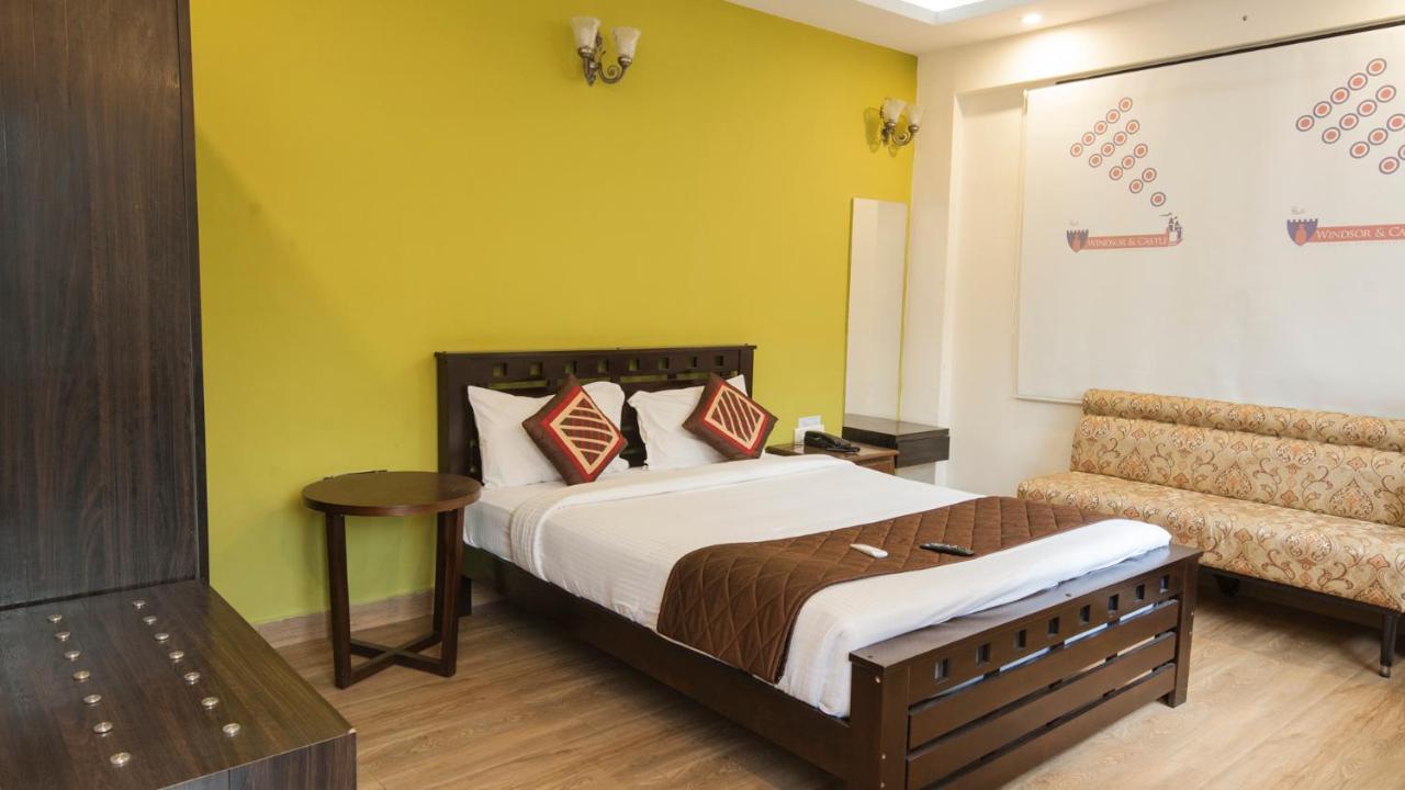 Windsor Castle Brigade Rd Hotel Bangalore