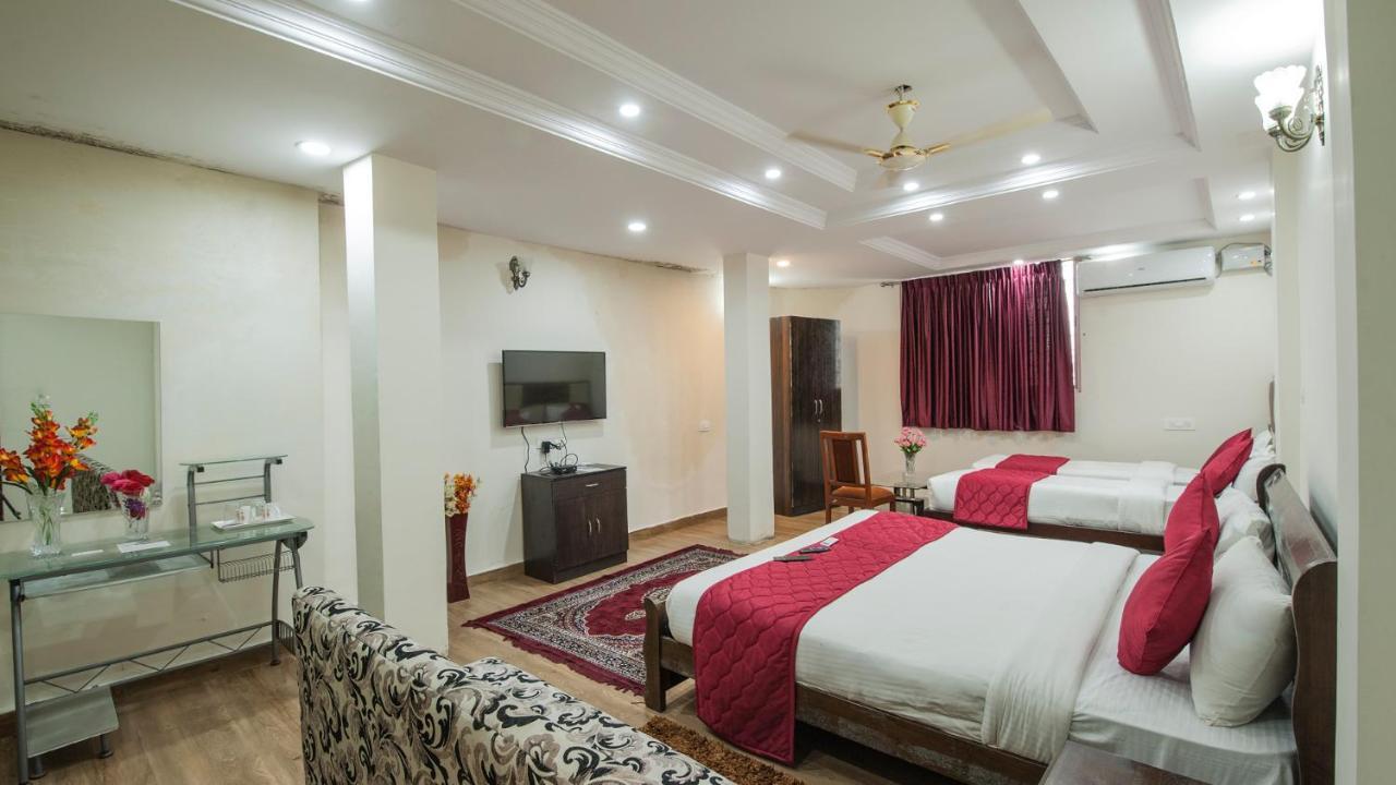 Hotel Windsor Castle Brigade Rd