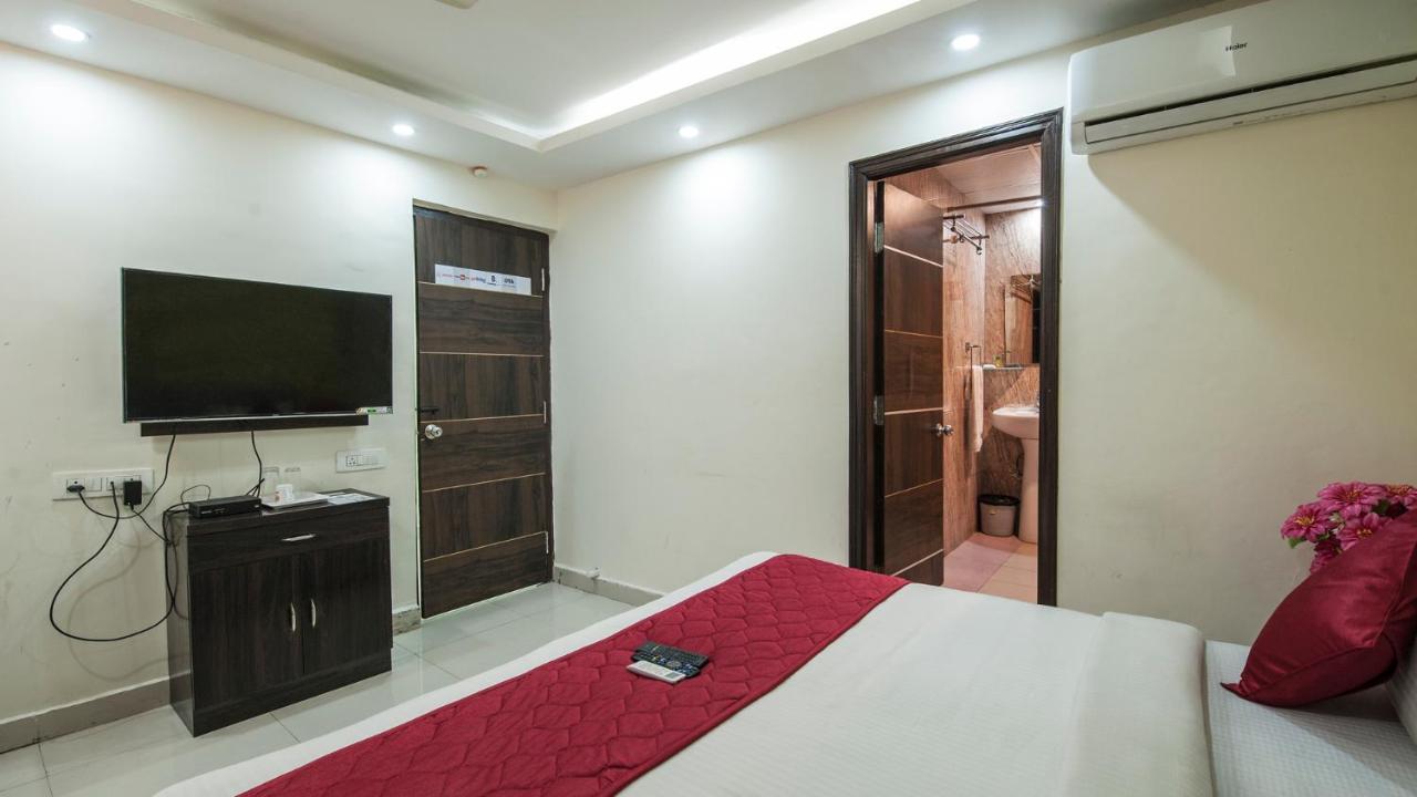Windsor Castle Brigade Rd 3* Bangalore