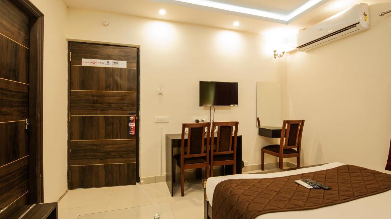 Windsor Castle Brigade Rd Bangalore