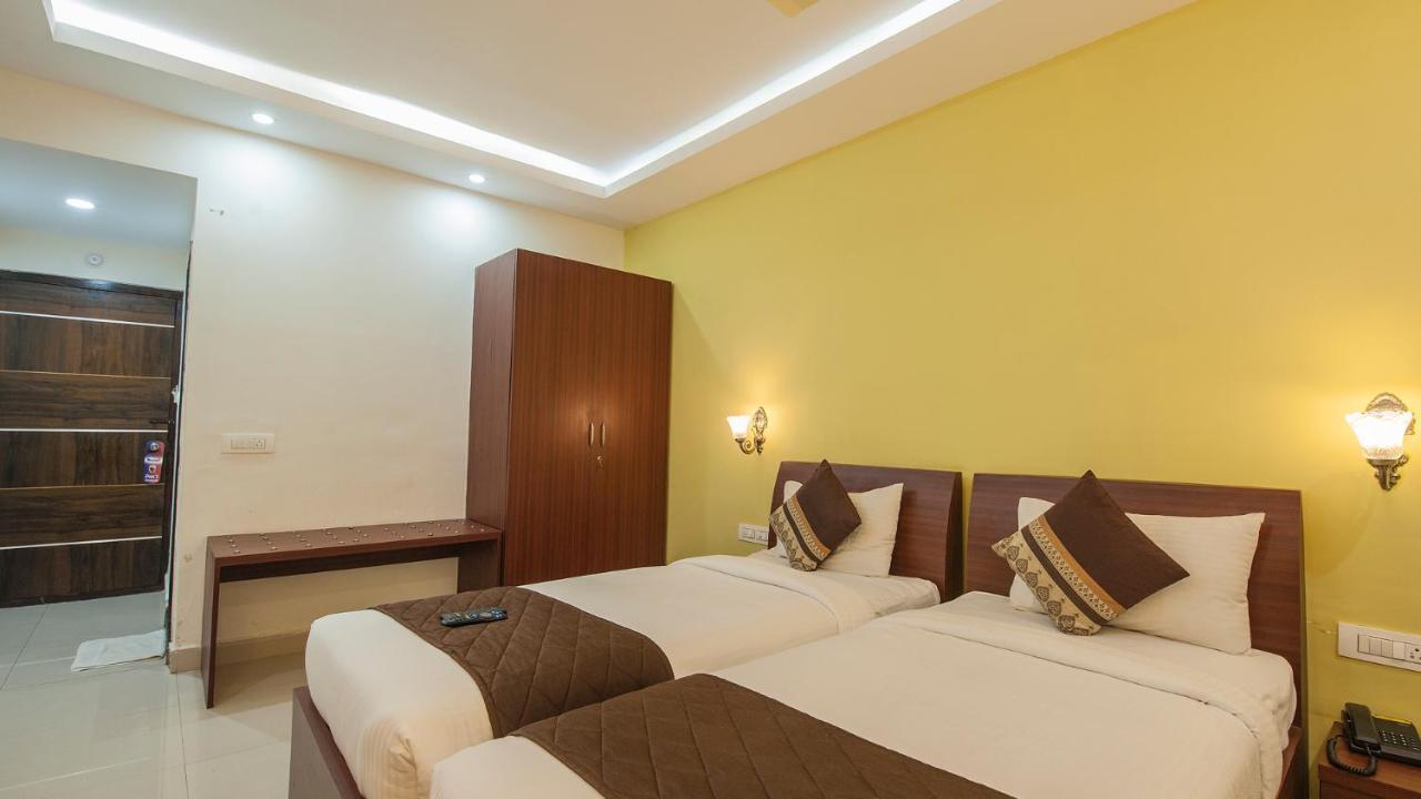 Hotel Windsor Castle Brigade Rd