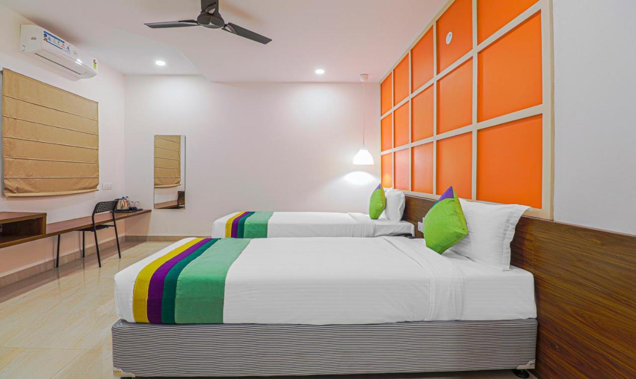 Treebo Yc Grand Boutique, Electronic 3* Bangalore