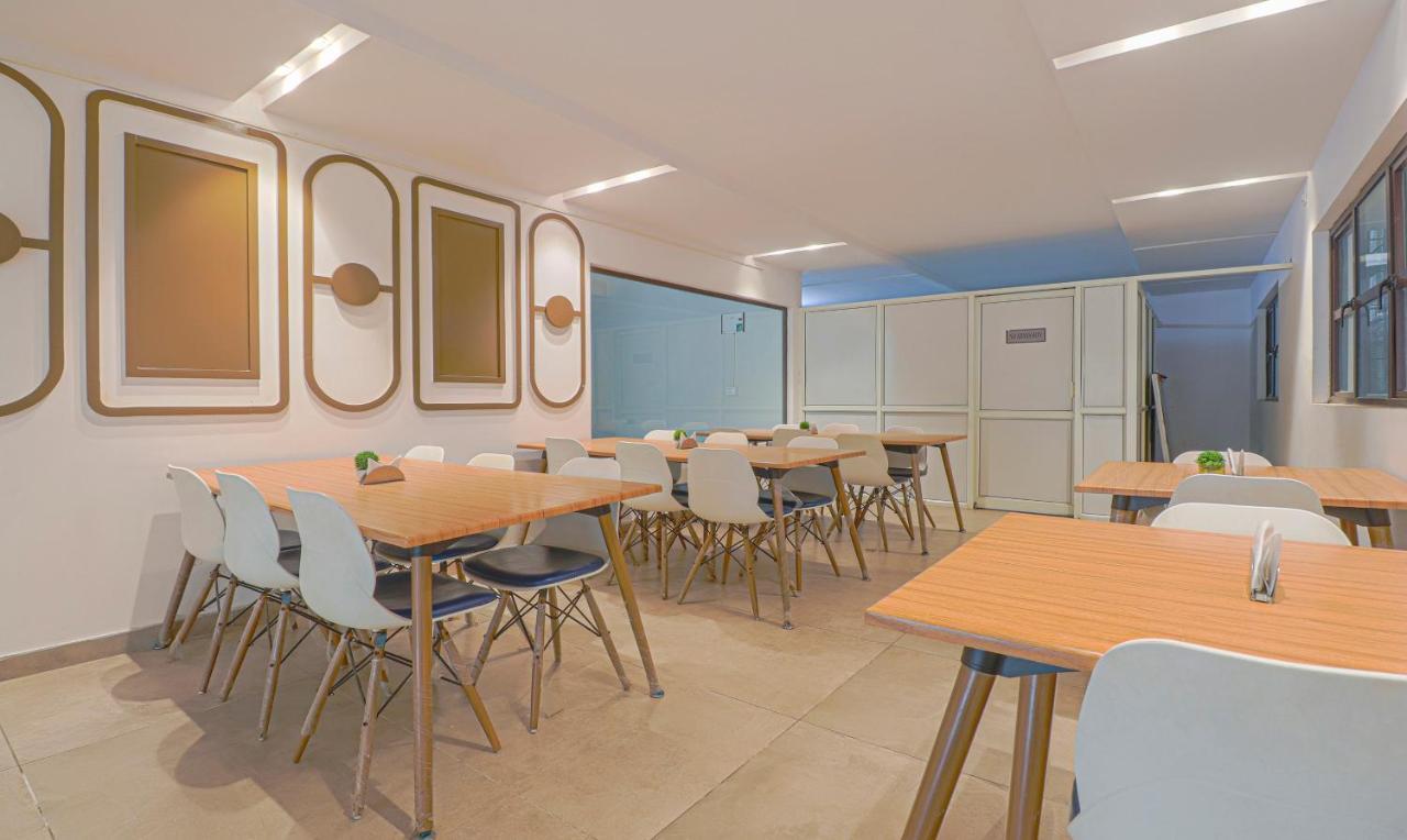Treebo Yc Grand Boutique, Electronic 3*