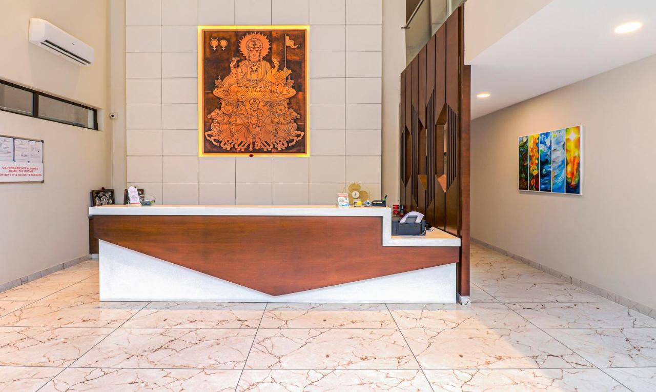 Hotel Treebo Yc Grand Boutique, Electronic Bangalore