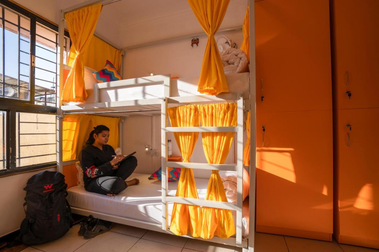 Albergue Gostops Bengaluru, Gandhi Nagar Majestic