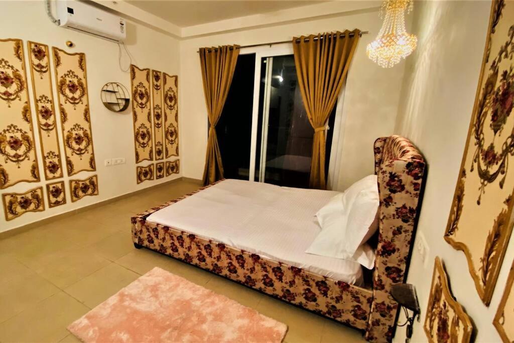 Apartment Parisian Themed Duplex Penthouse On The 26Th Floor