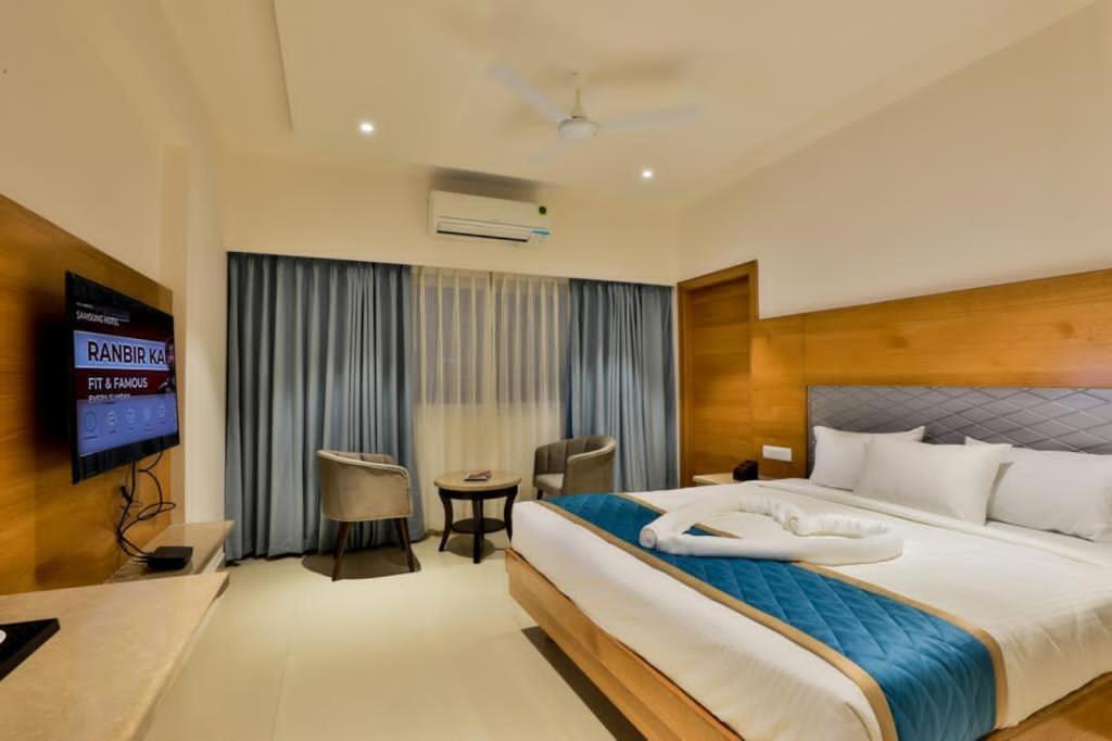 Hotel Vbr Grand