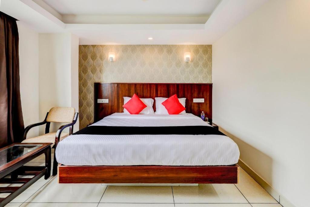 Urban Smart Wagtail Hotel 4*
