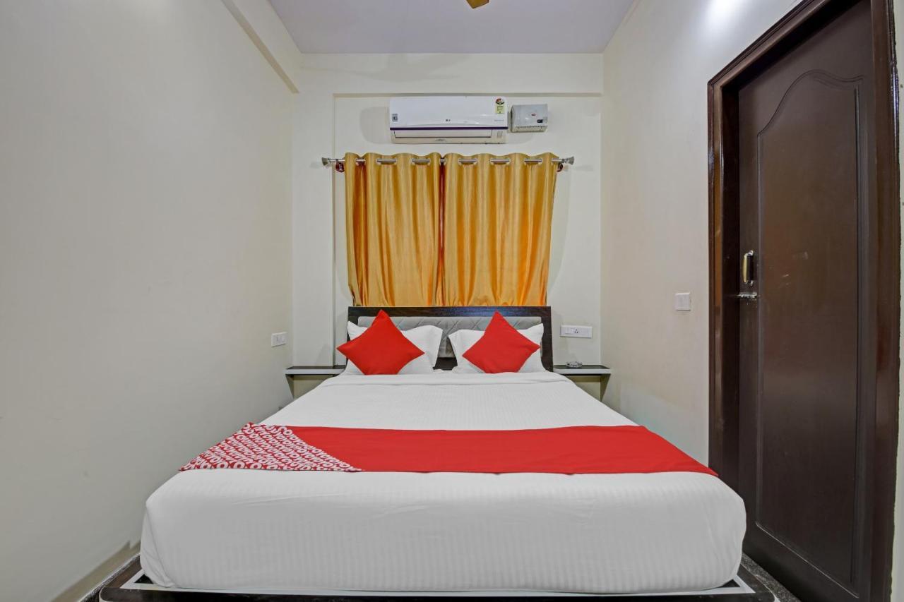 Oyo 84439 S M Comforts 3* Bangalore