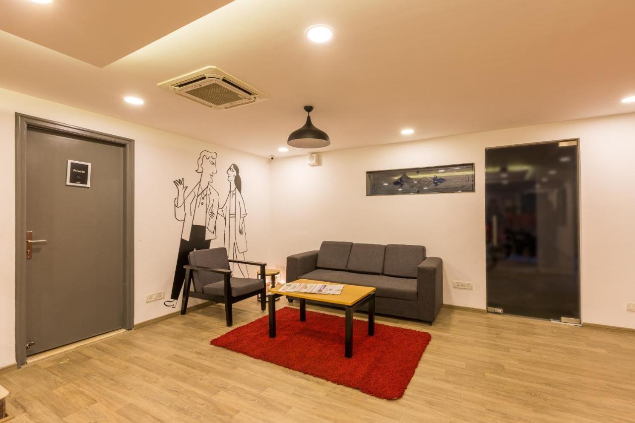 Oyo Townhouse 025 Garuda Mall Hotel Bangalore