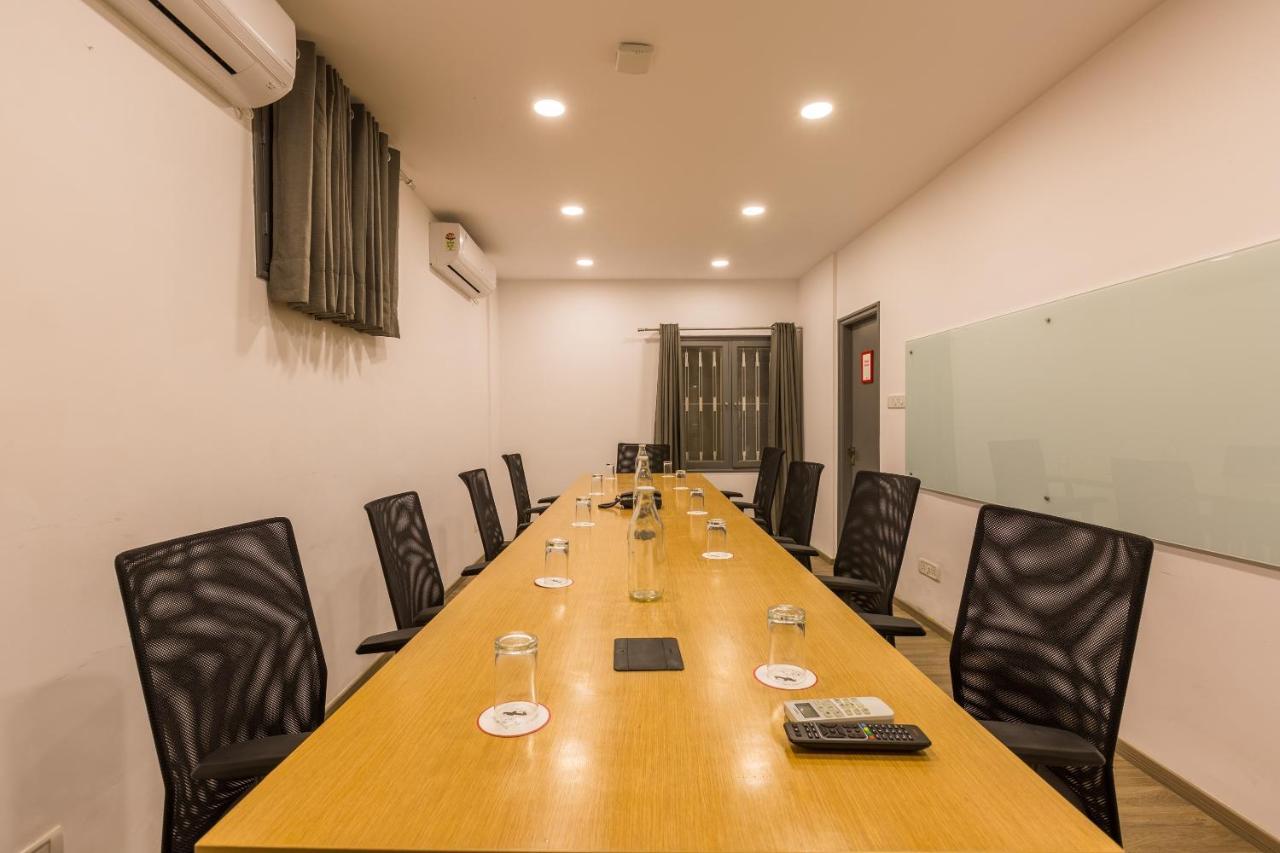 Hotel Oyo Townhouse 025 Garuda Mall Bangalore