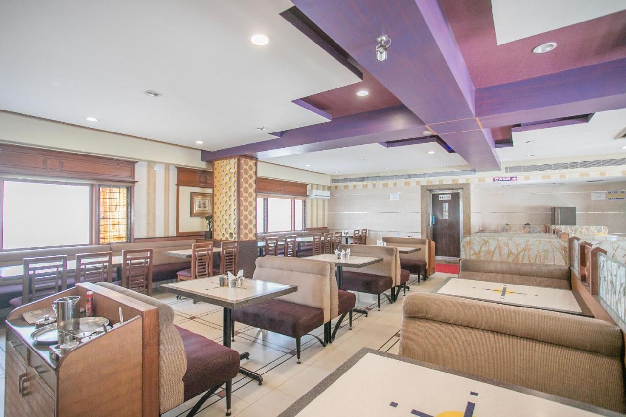Oyo 579 Hotel Aab 3*