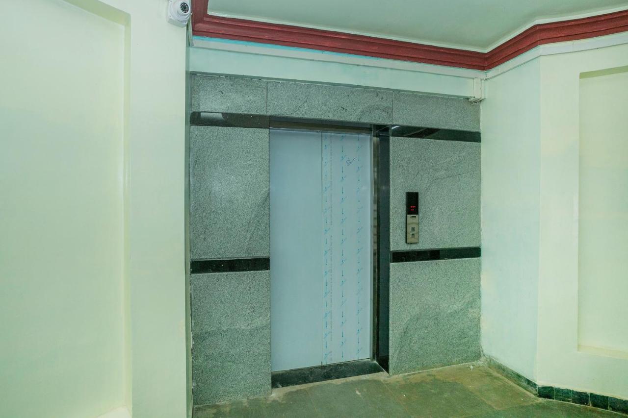 Hotel Oyo 22940 Sri Durga Residency