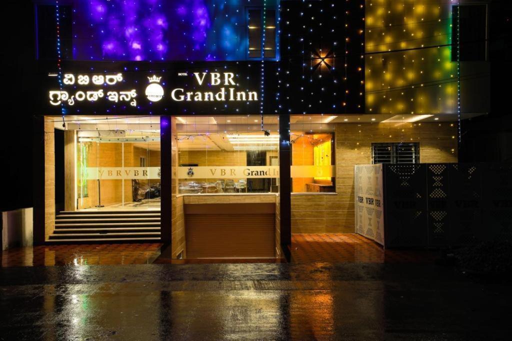 Vbr Grand Hotel 3*