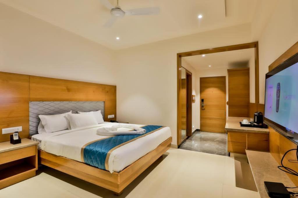 Vbr Grand Hotel