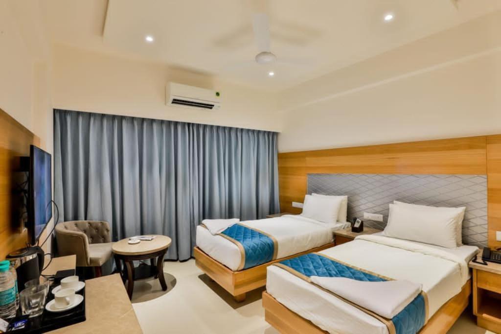 Hotel Vbr Grand